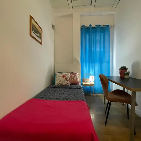 Oasis - By Port Vell 1 Hostel *